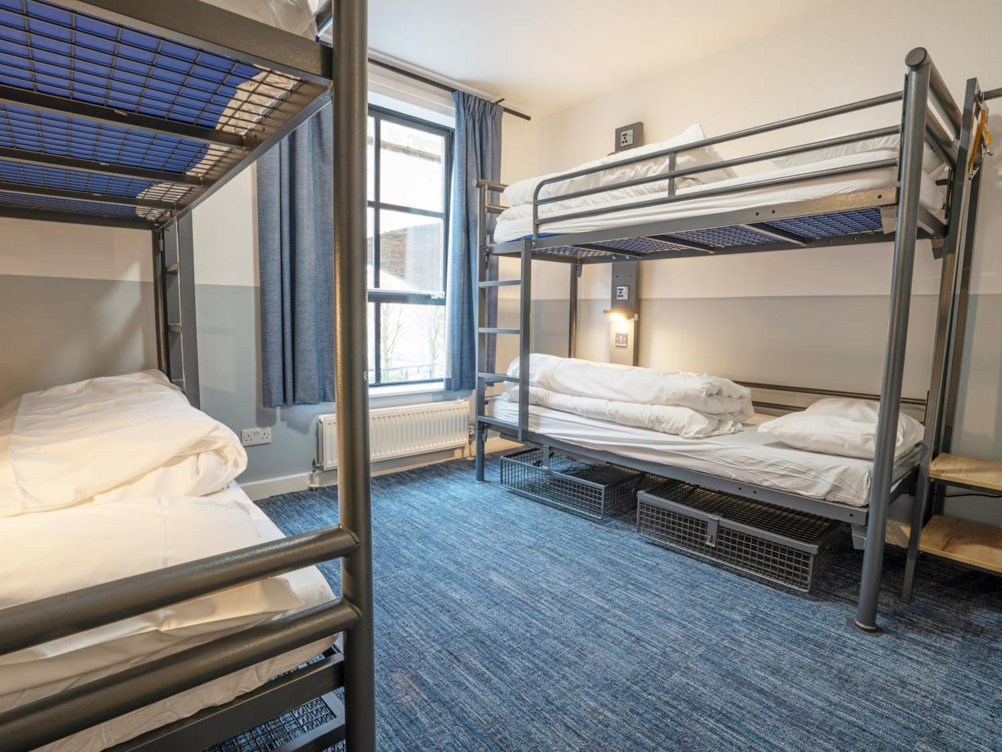 Yha Hostel *