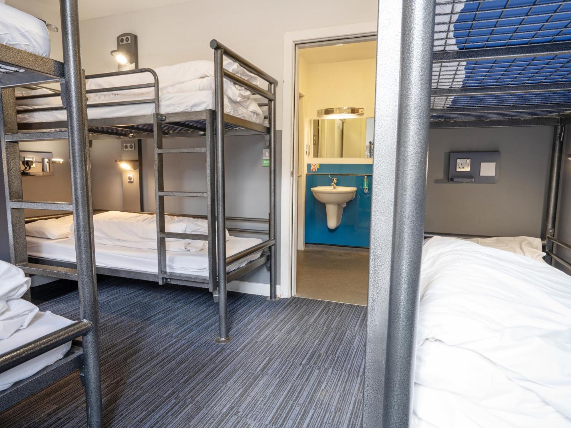 Hostel Yha