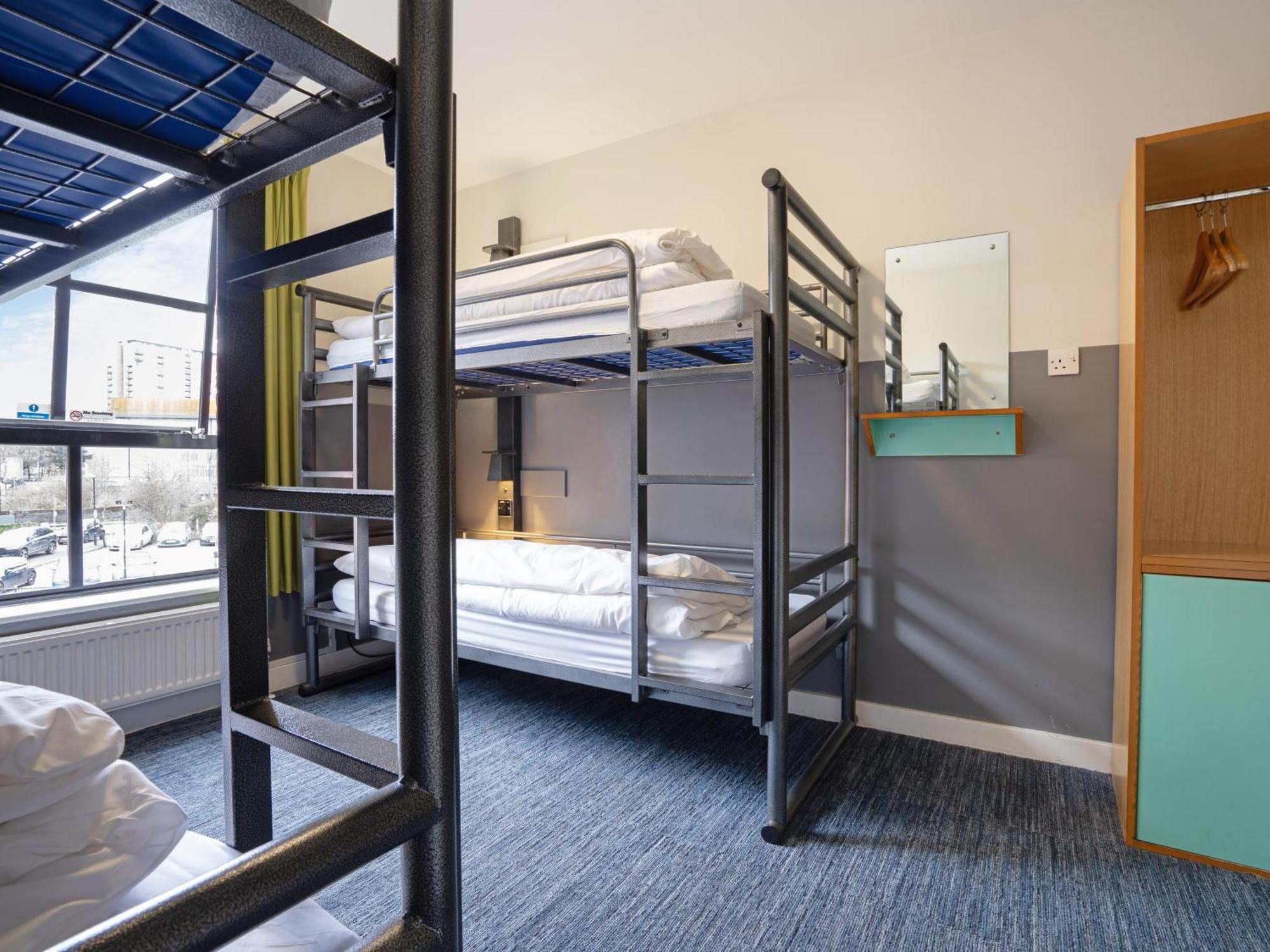Yha Hostel *